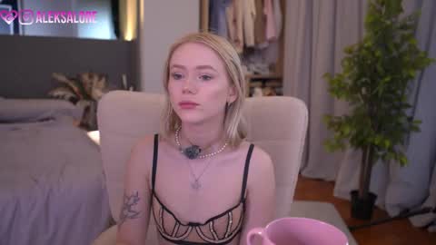 Snapshot of sashalore chatting on 28, 3, 2026 sashalore online show from 28, 3, 2026