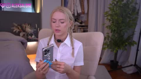 Snapshot of sashalore chatting on 30, 3, 2026 sashalore online show from 30, 3, 2026