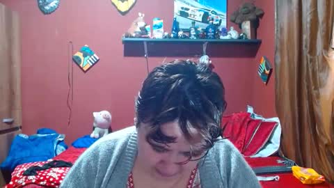 Snapshot of sasharosee2 chatting on 7, 5, 2026 S A S H A R O S E online show from 7, 5, 2026