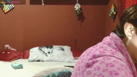 Snapshot of sasharosee_ chatting on 18, 11, 2025 S A S H A R O S E online show from 18, 11, 2025