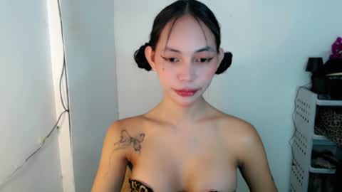 Snapshot of sashifoxdoll_ chatting on 18, 6, 2026 Sashi online show from 18, 6, 2026