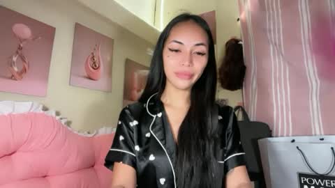 Snapshot of sashifoxdoll_ chatting on 1, 8, 2026 Sashi online show from 1, 8, 2026