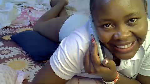 Snapshot of sassy_bella chatting on 21, 9, 2025 sassy_bella online show from 21, 9, 2025