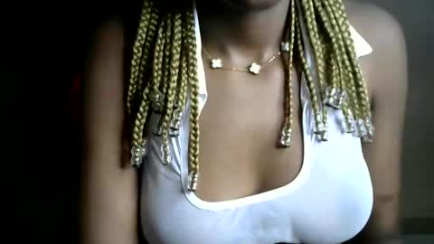 Snapshot of sassy_lyne chatting on 6, 6, 2026 sassy_lyne online show from 6, 6, 2026