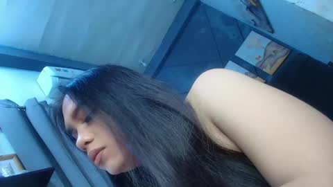 Snapshot of sassy_samm chatting on 17, 4, 2026 Samantha samm online show from 17, 4, 2026