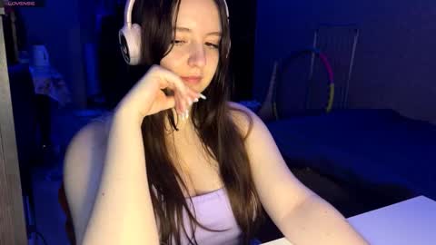 Marmulka or Mary online show from 21, 11, 2025