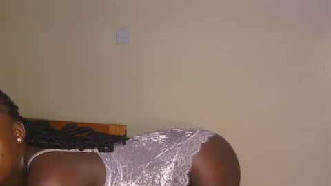sexxy one online show from 2, 7, 2026