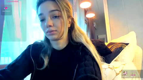 Snapshot of sassyt33n chatting on 6, 10, 2025 sassyt33n online show from 6, 10, 2025