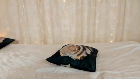 Snapshot of satimilf_ chatting on 21, 4, 2026 Sati online show from 21, 4, 2026