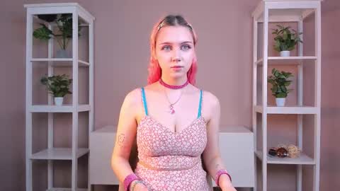 Snapshot of saturninaknoebel chatting on 9, 3, 2026 Lin online show from 9, 3, 2026