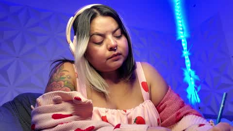 Gina George online show from 3, 12, 2024