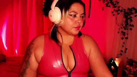 Gina George online show from 22, 12, 2024