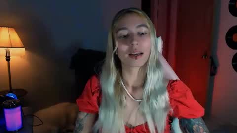 Snapshot of saucy_jenn1 chatting on 29, 12, 2024 I AM JENN  online show from 29, 12, 2024