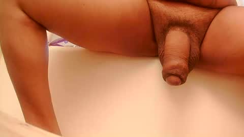 Snapshot of saucy_latino chatting on 9, 3, 2025 ElVergone online show from 9, 3, 2025