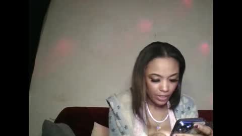 Snapshot of saucy_shanice chatting on 20, 4, 2026 Shaniiice online show from 20, 4, 2026