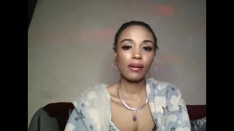 Snapshot of saucy_shanice chatting on 6, 5, 2026 Shaniiice online show from 6, 5, 2026