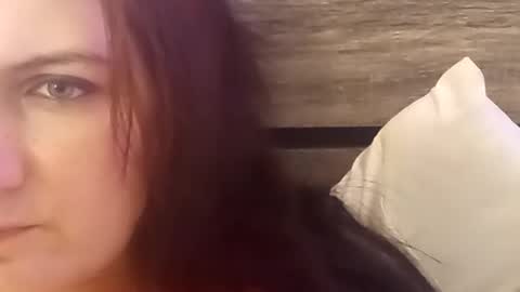 Snapshot of saucybear666 chatting on 23, 12, 2024 SnowBunny online show from 23, 12, 2024