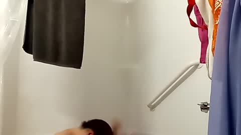 Snapshot of saucybear666 chatting on 29, 1, 2025 SnowBunny online show from 29, 1, 2025