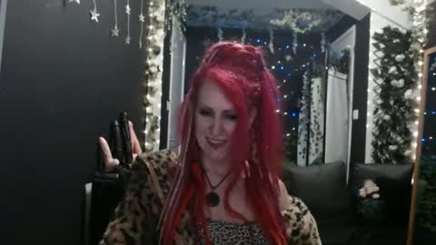 SaucySky online show from 8, 2, 2025