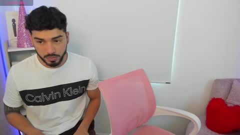 savagesweethearts online show from 30, 12, 2024