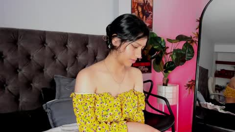 Snapshot of savannah_cameron chatting on 5, 1, 2025 Savannah online show from 5, 1, 2025