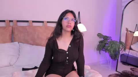 Snapshot of savannah_cameron chatting on 11, 9, 2025 Savannah online show from 11, 9, 2025