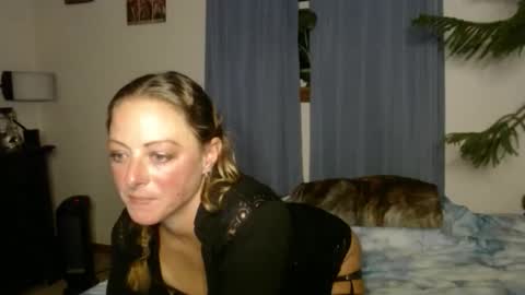 Snapshot of savannahlush chatting on 17, 11, 2025 savannahlush online show from 17, 11, 2025