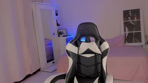 Snapshot of savannahwildee chatting on 2, 12, 2024 Savannahwildee online show from 2, 12, 2024