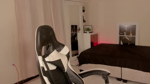 Snapshot of savannahwildee chatting on 16, 12, 2024 Savannahwildee online show from 16, 12, 2024