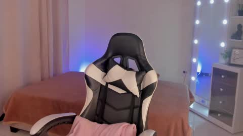 Snapshot of savannahwildee chatting on 26, 2, 2025 Savannahwildee online show from 26, 2, 2025