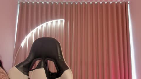 Snapshot of savannahwildee chatting on 8, 10, 2025 Savannahwildee online show from 8, 10, 2025