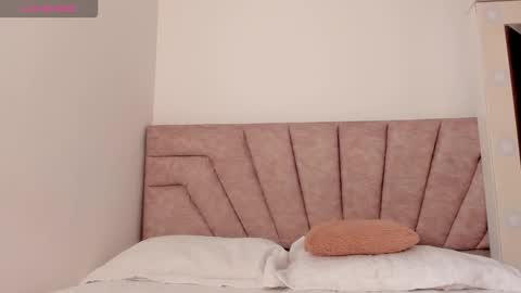 Snapshot of savannahwildee chatting on 16, 11, 2025 Savannahwildee online show from 16, 11, 2025