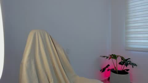Savannahwildee online show from 26, 6, 2026