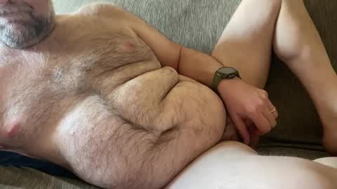 Snapshot of saxbobear chatting on 21, 4, 2026 SaxBoBear online show from 21, 4, 2026