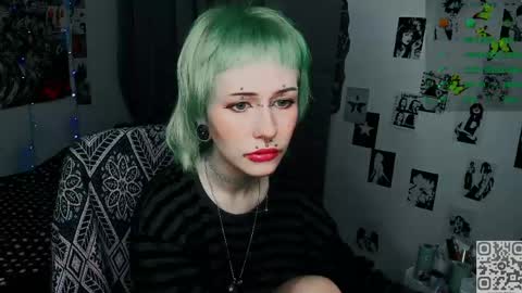 Snapshot of say_mary chatting on 20, 3, 2026 pronoun she. name Mary. age 21. online show from 20, 3, 2026