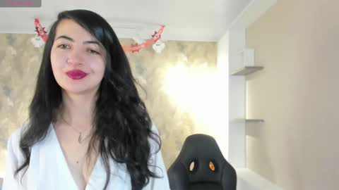 Saya Amaretto  online show from 16, 10, 2025