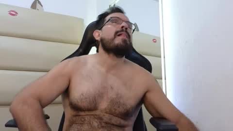 Snapshot of sbastone_muscle chatting on 2, 2, 2026 sebastian muscleman daddy the better latin lover online show from 2, 2, 2026