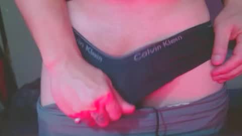 Snapshot of sbutter chatting on 5, 2, 2025 sbutter online show from 5, 2, 2025