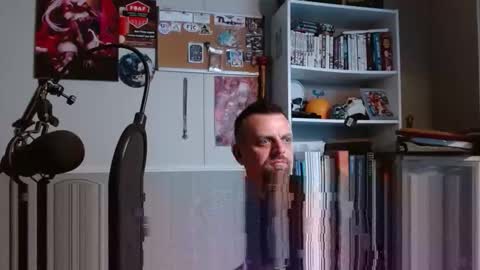 Snapshot of scarecrow2wm chatting on 15, 10, 2025 Kent Clark online show from 15, 10, 2025