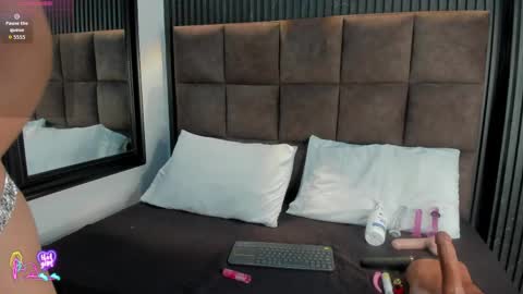 scarlet__love__ online show from 29, 5, 2026