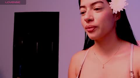 scarlet_carterr online show from 22, 4, 2026