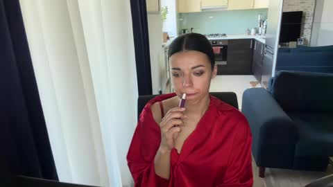 Snapshot of scarlet_daisy_ chatting on 4, 5, 2026 Sophie online show from 4, 5, 2026