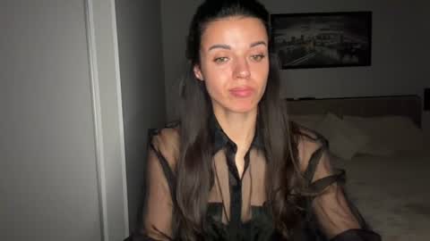 Snapshot of scarlet_daisy_ chatting on 9, 6, 2026 Sophie online show from 9, 6, 2026