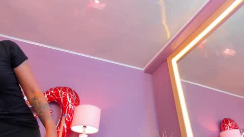 Scarlet Edwars online show from 13, 2, 2025