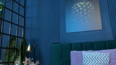 Scarlet Edwars online show from 1, 10, 2025