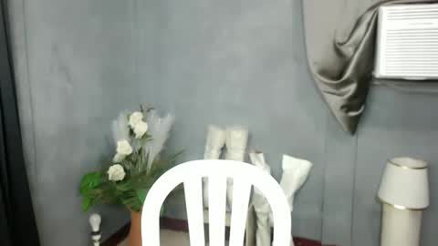 Snapshot of scarlet_enchantressxxx chatting on 19, 10, 2025 scarlet_enchantressxxx online show from 19, 10, 2025