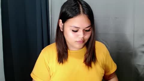 Snapshot of scarlet_enchantressxxx chatting on 5, 12, 2025 scarlet_enchantressxxx online show from 5, 12, 2025