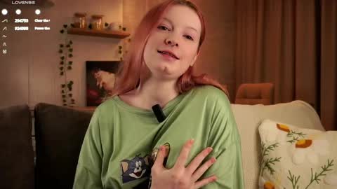 Snapshot of scarlet_fever10 chatting on 30, 3, 2026 scarlet_fever10 online show from 30, 3, 2026