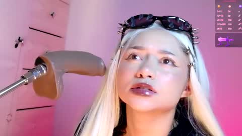 scarlet_gold online show from 24, 3, 2026