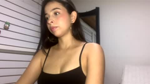 Snapshot of scarlet_muse18 chatting on 13, 4, 2026 scarlet_muse18 online show from 13, 4, 2026